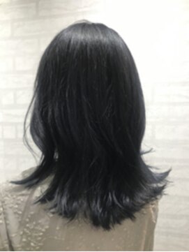 ジーナ 新宿(Zina) ブルーブラック