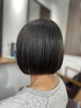 モアナ 逗子(MOANA) 切りっぱなしボブ 秋冬カラー