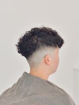 セカンド(2nd)&nbsp;スペインカール×フェードスタイル