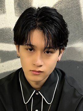 エルマーク 心斎橋(L-MARK) センターパートニュアンスパーマ韓国カルマパーマコンマヘア