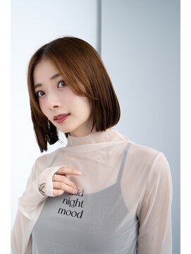 レノラ 本町(LENORA) 20代30代大人かわいいナチュラル暗髪エアーストレートヘア