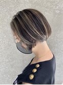 白髪ぼかしバレイヤージュ肩上ボブ