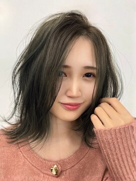 タム(tam) 肩ハネ☆レイヤーボブ　オリーブグレージュ