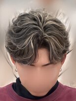 バース 梅田中崎町店(BIRTH)&nbsp;ハイライトセンターパートメッシュダブルカラーツーブロック