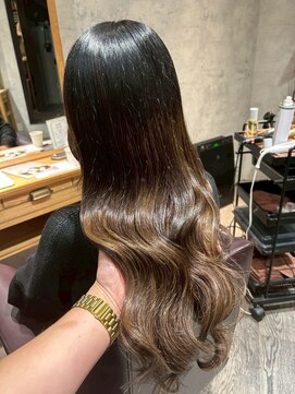 アフィナー(Afinar) 【横浜駅/横浜西口】 ふんわりロング