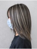 レイヤーカットミルクティーベージュブリーチなしダブルカラー
