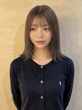 エルム(elm)&nbsp;赤みなしグレージュ×小顔ショートボブレイヤー