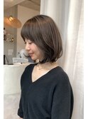 美シルエットなボリューミーボブをハイライトで柔らかく♪