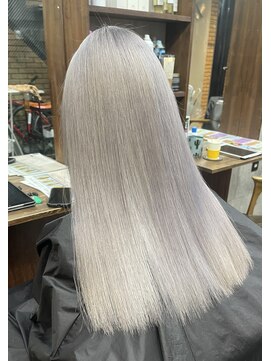 ラフ(LAFF) 【他と差をつける垢抜けシルバー】ブリーチ2回以上必須