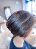 白髪ぼかし　12トーン　アーバングレー　ショートボブ