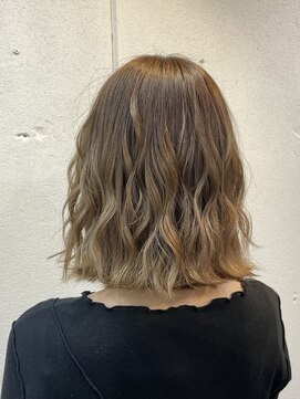 カリーノ 表参道(CARINO) ボブのニュアンス巻き