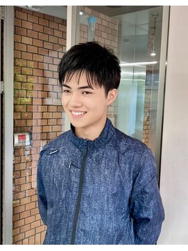 アウ美容室(au) アップバングショート