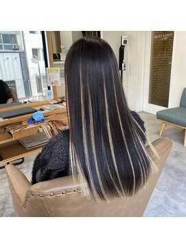 フツーロ 栄(FUTURO) プルエクステ