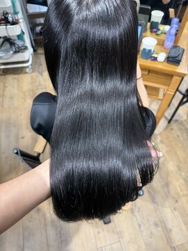 リポーゾ(Riposo.) ブルーブラック×髪質改善