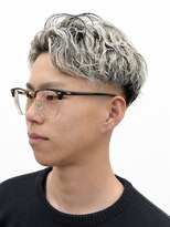 アストロ(ASTRO)&nbsp;フェード×ホワイトメッシュ×パーマ