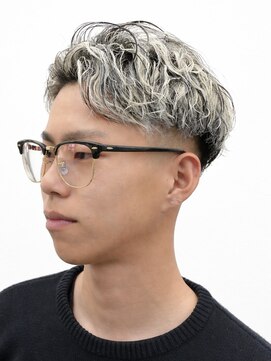 フェード×ホワイトメッシュ×パーマ