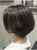 白髪ぼかしハイライト/大人ショート/グレージュ/似合わせカット