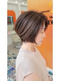 ショートボブ 白髪ぼかしハイライト オイルケア