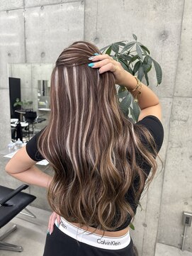 リノート バイ エゴル 名古屋(LINOET by ENGOL) [ LINOET 名古屋 ] ayami コントラストハイライト