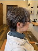 大人ショートボブ 艶カラー