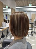 切りっぱなしボブ×ハイライト
