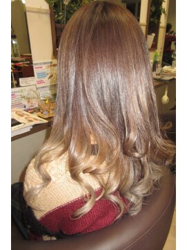 コアフィールフィス(COIFFURE fils) クリアなアッシュでピコカラー