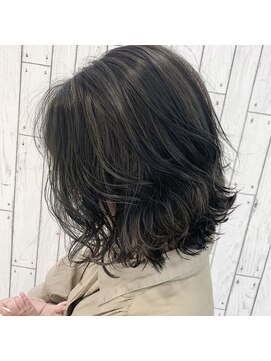 クレア 能見台(CREA) ハイライトたっぷりアッシュ