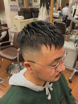グルーマーズトウキョウ(GROOMER/S TOKYO) 束感 クロップ スキンフェード【HOMME HAIR ZERO伊藤】