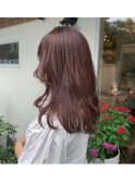 ピンクベージュ