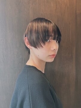 棗 くびれショート