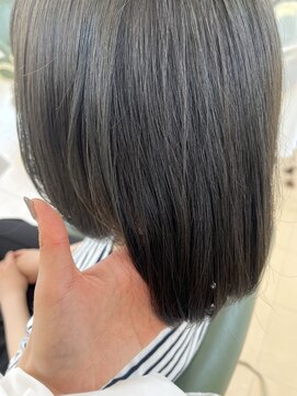 シュウ 高浜店(Shu) オリーブベージュ