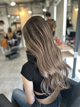 ラフ 難波店(LAFF) #黒髪#ボブルフ#ネビージュ#小顔#ワンレン