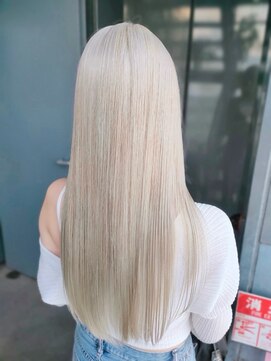 リリー シブヤ(Lilly shibuya) 【Lilly渋谷】#ホワイトブロンド#ブロンド#髪質改善#トステア