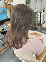 ピニャ(PiiNYA)&nbsp;小顔レイヤー × 大量ハイライト