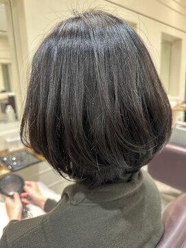 松本平太郎美容室 銀座パートツー(PART2) グラデーションボブ