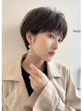 イヴォークトーキョーオーサカ(EVOKE TOKYO osaka) 30代40代50代 ショート レイヤー 顔周り 似合わせカット