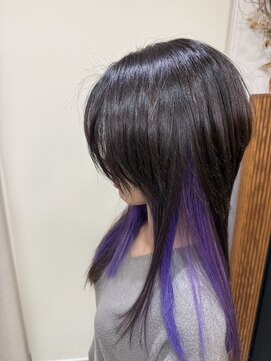 アルファ インタラクティブ エム フラワー(ALUFA interactive.M Flower) 20代30代大人可愛いロングウルフインナーカラーパープル