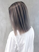 シオン(shion)&nbsp;美髪ホワイトブロンドミディアムボブ_ba332121