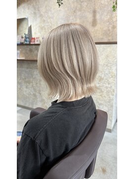 ネイビー(NAVY) ハイトーンベージュ　ミディアム