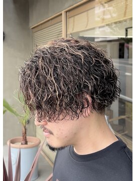 メンズギフト(men's GIFT) 刈り上げツーブロックツイストスパイラルパーマメンズマッシュ