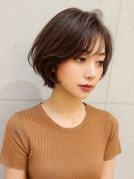 大人可愛いひし形ショートボブ