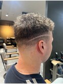 MEN’S HAIR/サーフカール/刈り上げセンターパート/柏