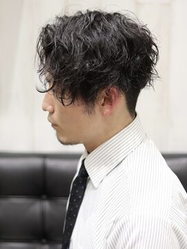 ヨシザワインク プレミアム 横浜 桜木町店(YOSHIZAWA Inc. PREMIUM) 黒髪カジュアルスパイラルパーマツーブロ刈り上げ