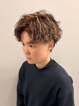 フライ 東通り店(Frei) 外国人風サーフカール