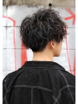 ネイビー(NAVY)&nbsp;無造作マッシュ ツーブロック 強めパーマ スパイラル