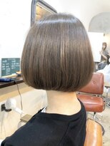 エトネ ヘアーサロン 仙台駅前(eTONe hair salon) 30代.40代,50代 前上り 丸みショート 大人ボブ