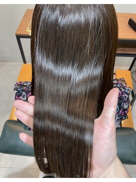 ガニッシュ(garrnish) ミネコラトリートメント