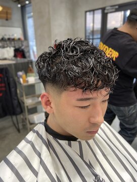 エフエム 明大前(FM) バーバー　刈り上げショート/アップバング/フェードカット