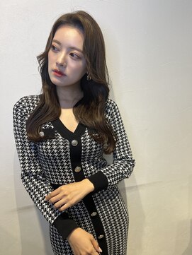 ロンド ストラーダ 心斎橋(Lond strada) 韓国前髪顔周りロング×デザインカラー[心斎橋/髪質改善]