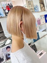 ルートエイチ 市川(Root H) 斜めバンググレージュカラーデザインカラーシルキーベージュ